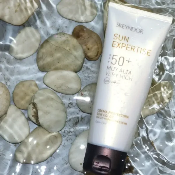 Skeyndor Sun Expertise Dry Touch  Emulsion SPF 50 75 ml - Image 3