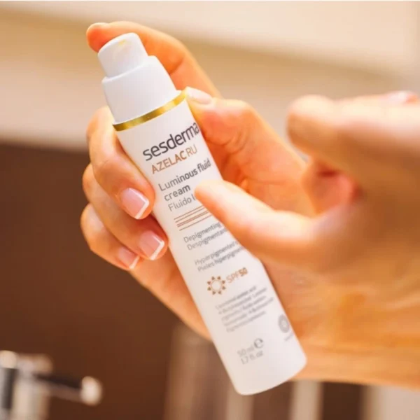 SESDERMA Azelac Ru Luminous Fluid Cream su SPF50