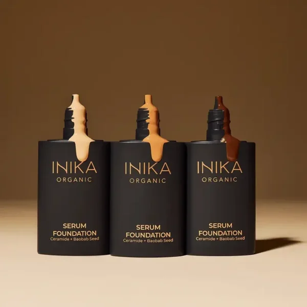 INIKA Organic Serum Foundation Makiažo Bazė BRILLIANT